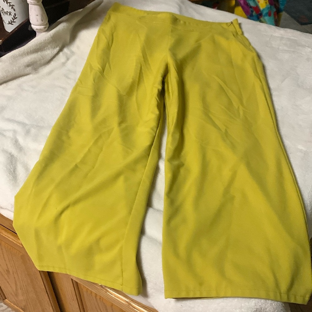 Dress Capris!!!